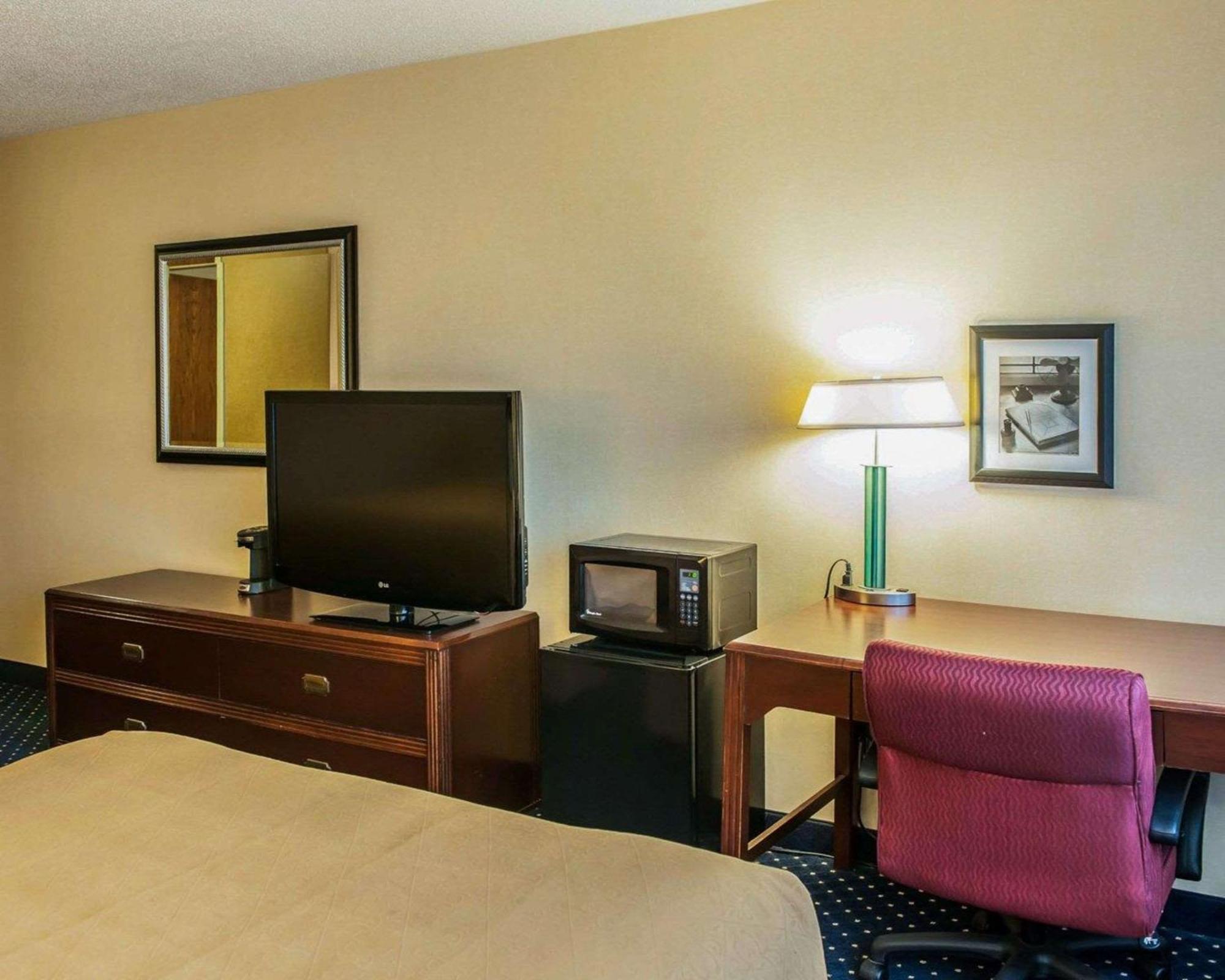 Quality Inn & Suites Гошен Екстериор снимка